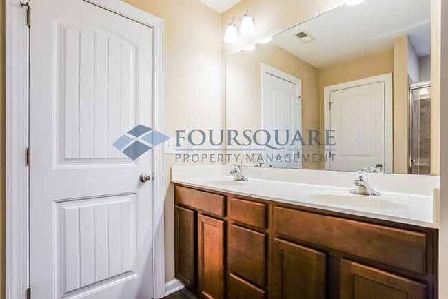 Building Photo - End Unit Townhome | Back Patio With Privac...