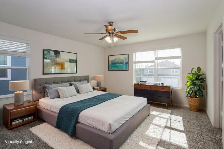 Building Photo - 220 Marsh Ln