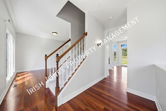 Building Photo - 109 Ashwood Ln