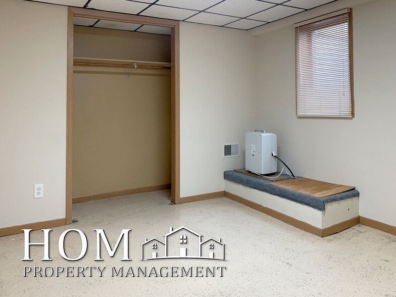 Building Photo - 335 Dolph Rd