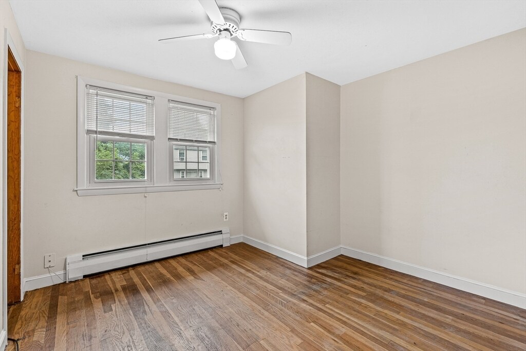 Building Photo - 11 Boline Pl