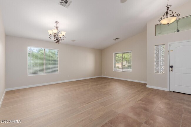 Building Photo - 2605 East Charlotte Dr