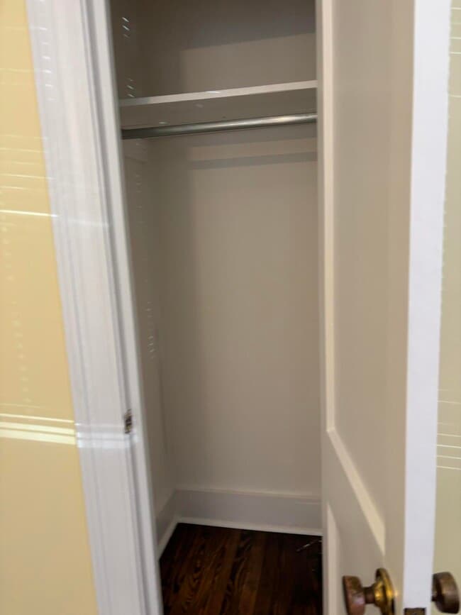 Building Photo - 107 Orange St