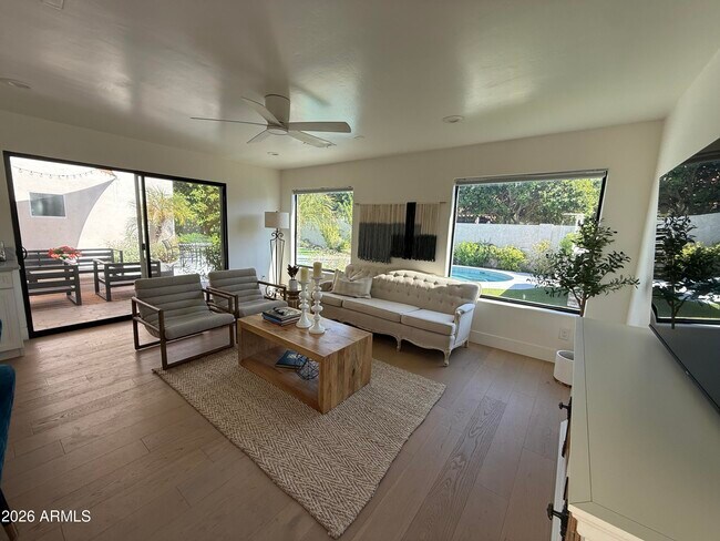 Building Photo - 7285 E Las Palmaritas Dr