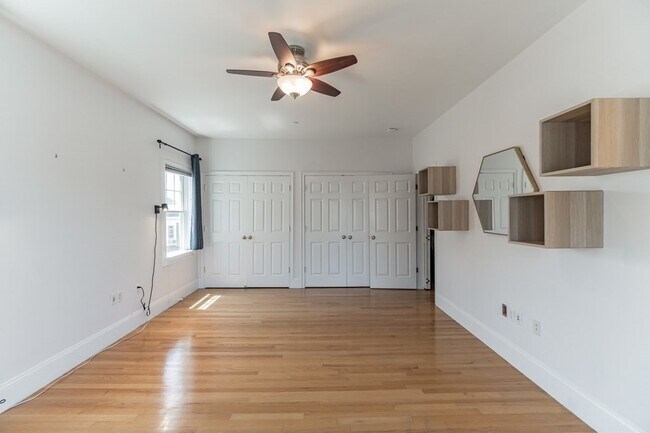 Building Photo - 29 Vinton St