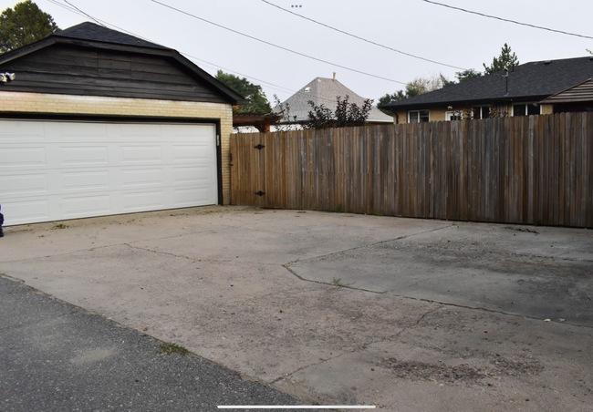 Shared Garage Parking w/addtl parking spots - 3061 W 37th Ave