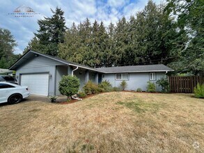 Building Photo - Beautiful Thurston 3 bedroom 2 bathroom HO...