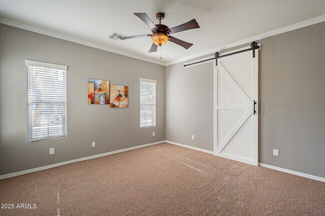 Building Photo - 2153 W Barwick Dr