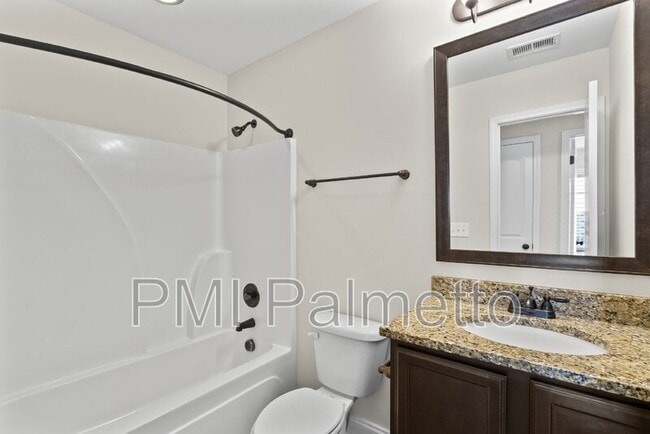 Building Photo - 634 Pine Lilly Dr