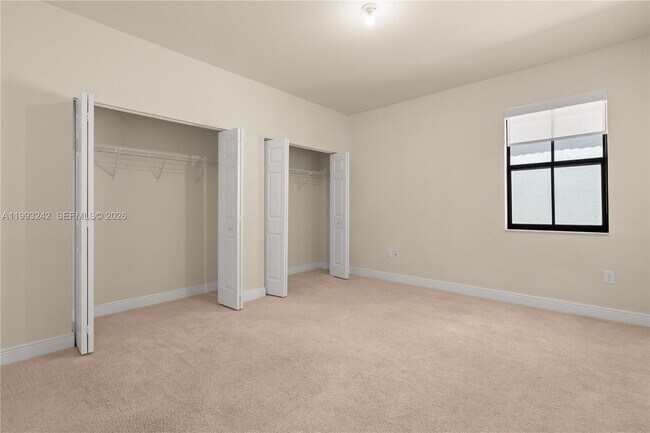 Building Photo - 10021 NW 87th Terrace