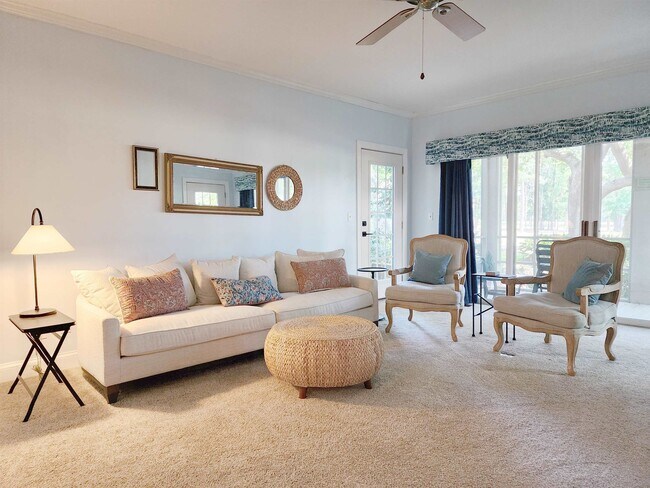 Building Photo - 207 Golden Bear Dr