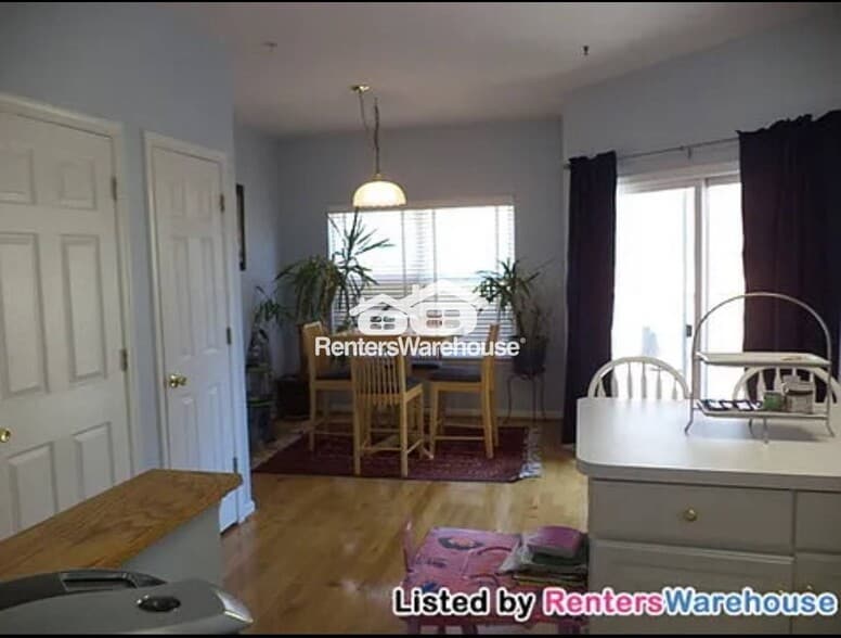 Building Photo - 2571 Vireo Ct