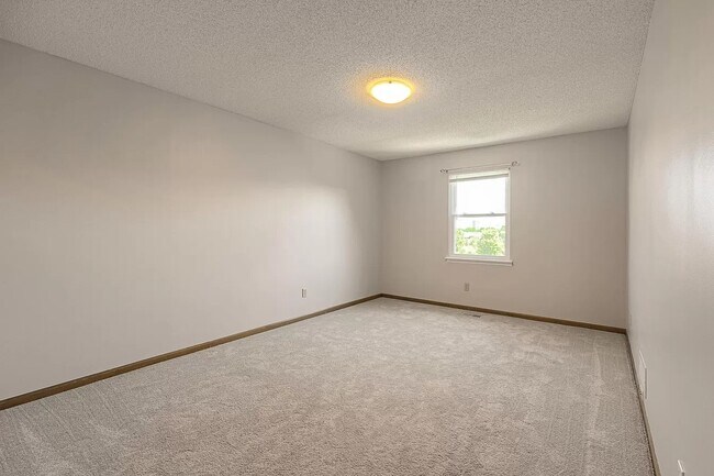 Building Photo - 10636 W 115th St