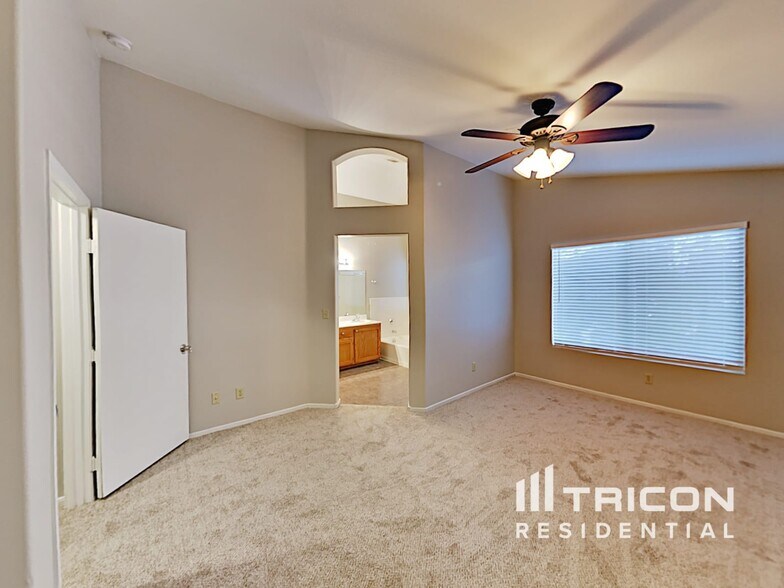 Building Photo - 6667 Whistling Swan Way
