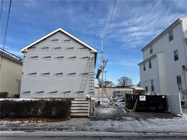 Primary Photo - 34 E Bowery St