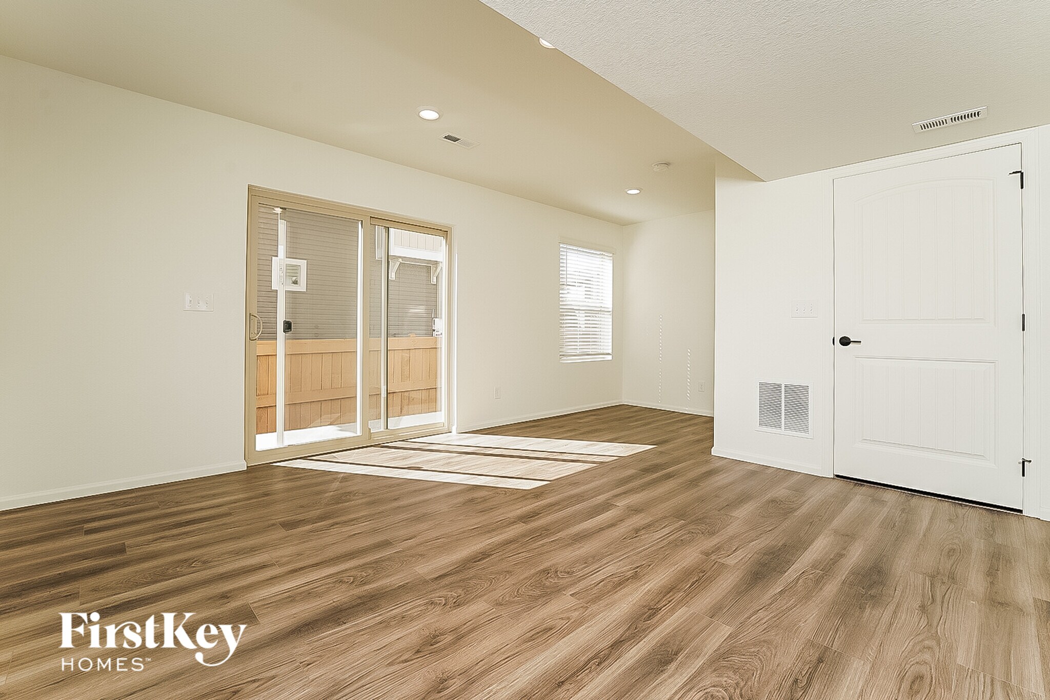 Building Photo - 10073 Yampa Ct