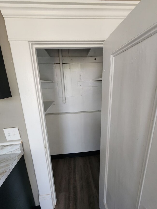 Building Photo - 1-01-1/2 11th St