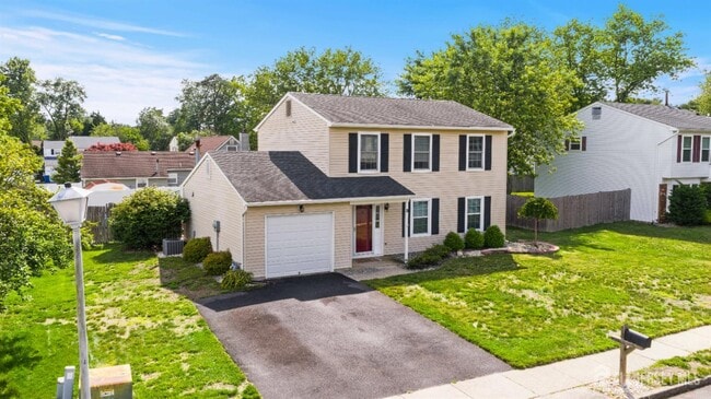 Primary Photo - 3 Mendon Dr