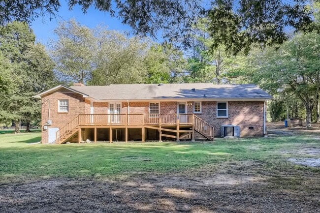 Building Photo - 5608 Weddington Matthews Rd, Matthews, NC,...