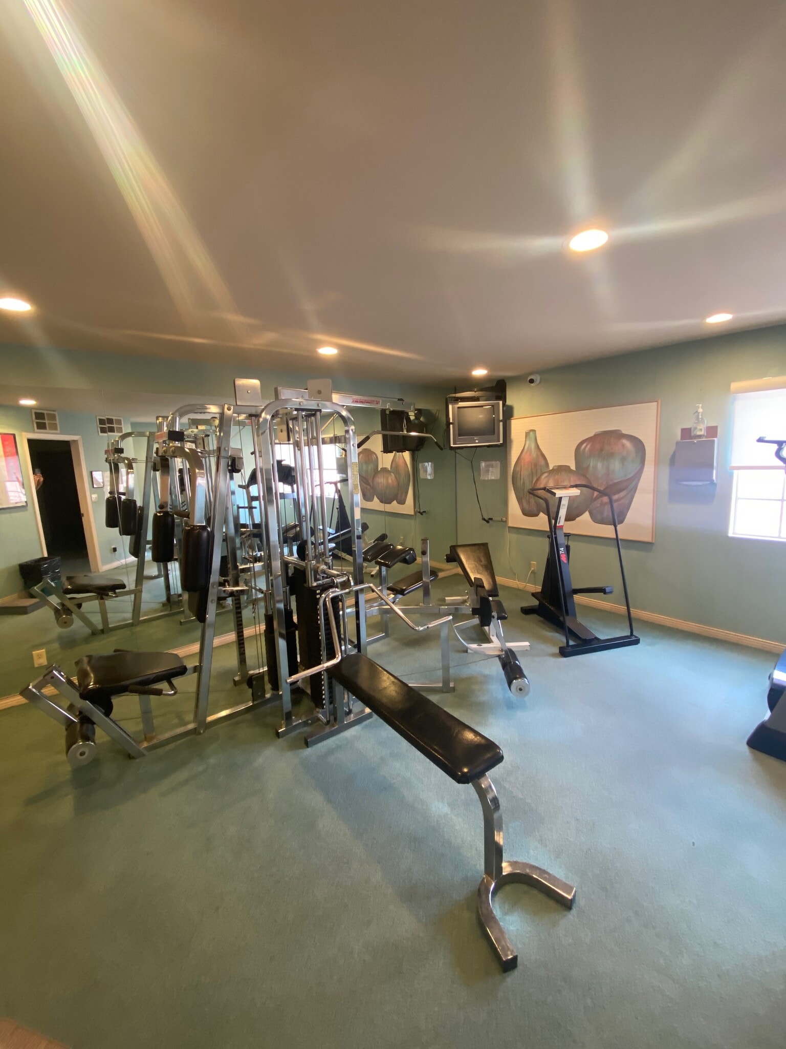 Building Photo - 5200 White Oak Ave