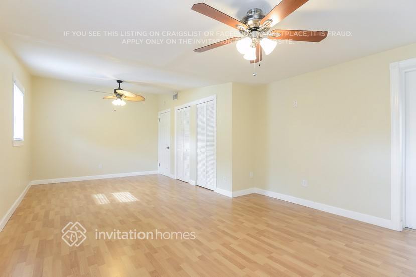 Building Photo - 3397 19th Pl SW