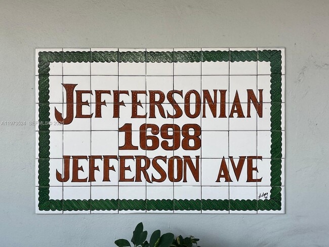 Building Photo - 1698 Jefferson Ave