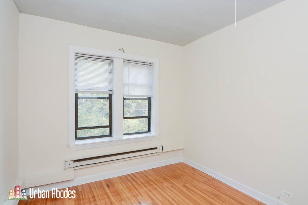 Building Photo - 3723 N Pine Grove Ave