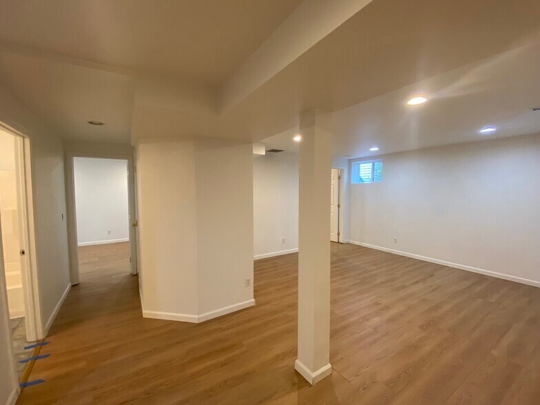 Building Photo - 5329 9th Ave NE