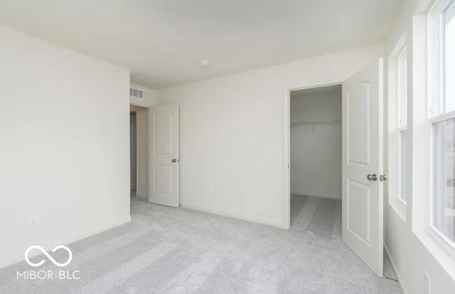 Building Photo - 3242 Arabian Ln