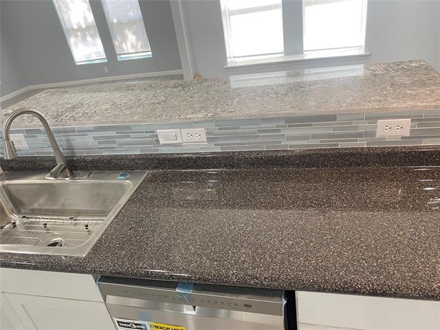 Building Photo - 1206 Red Bud St