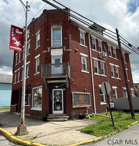 Building Photo - 1800 Graham Ave