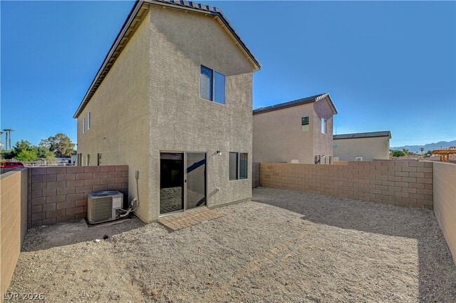 Building Photo - 2124 Abraham Ave