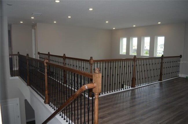 Building Photo - 34109 Tributary Ct