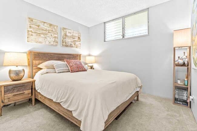 Building Photo - RARELY AVAILABLE, HIGH-FLOOR, "DIRECT OCEA...