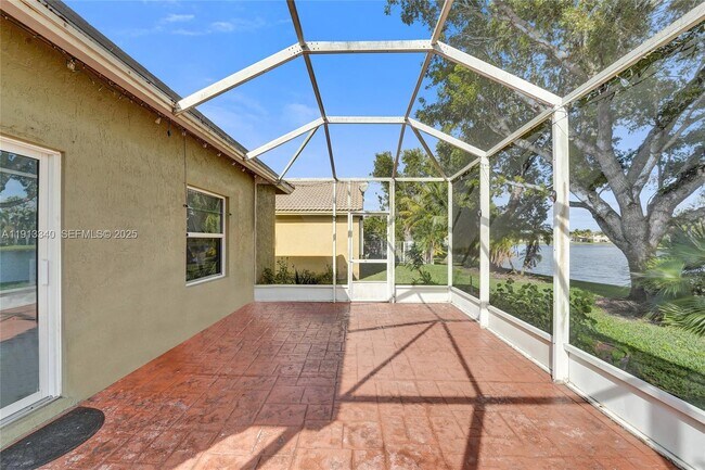 Building Photo - 4118 Sapphire Terrace