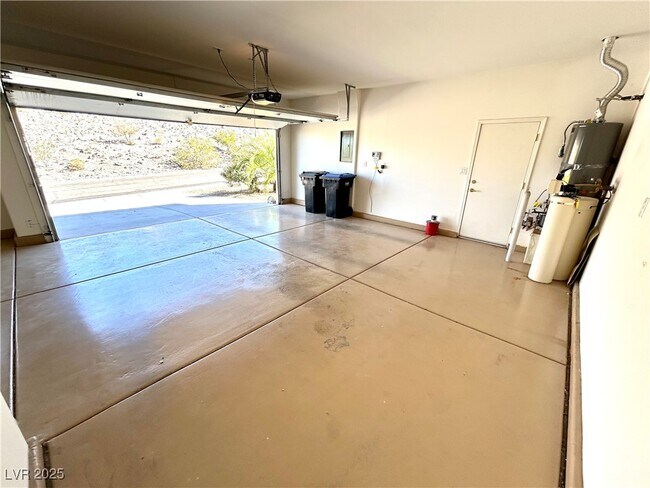 Building Photo - 2487 Hardin Ridge Dr