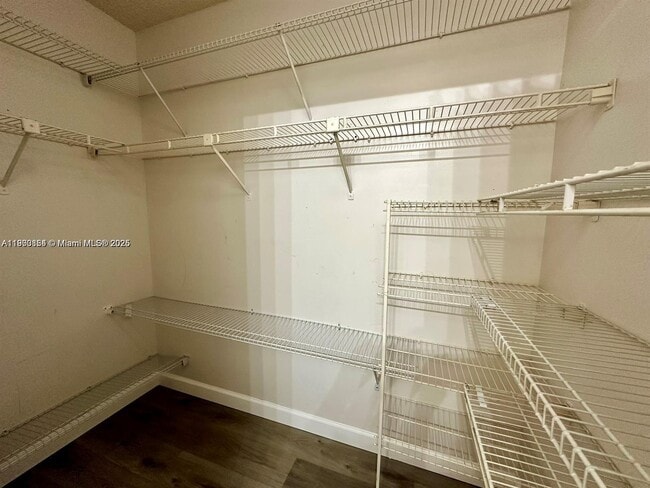 Building Photo - 5721 Riverside Dr