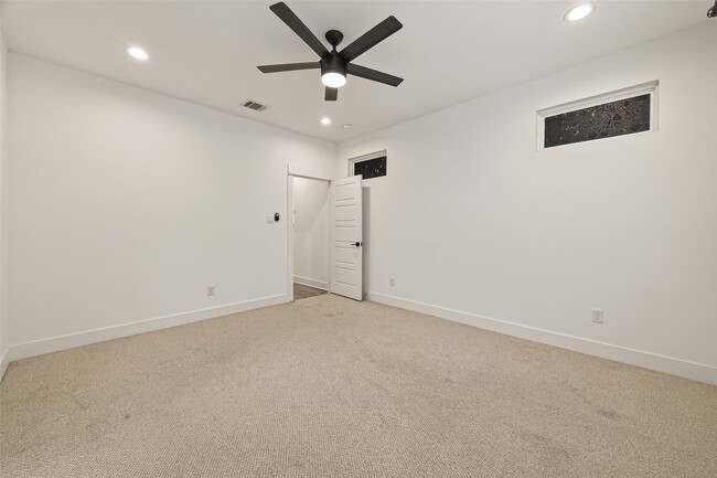 Building Photo - 7707 Johanna Pk Dr