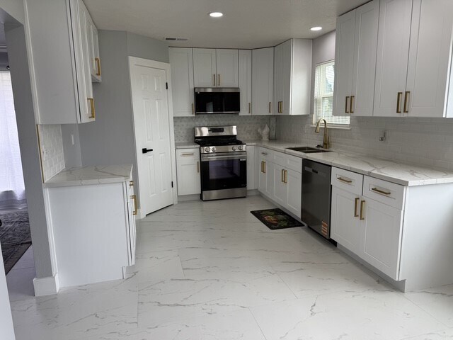Building Photo - 3419 Southdown Dr