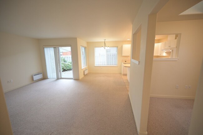 Building Photo - 2 bed 2 bath in Sequim