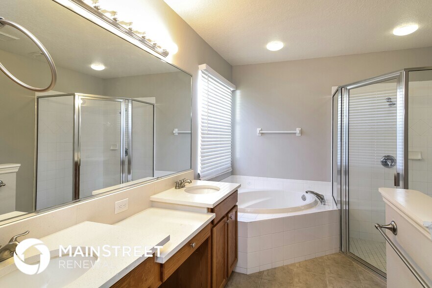 Building Photo - 8284 47th St Cir E