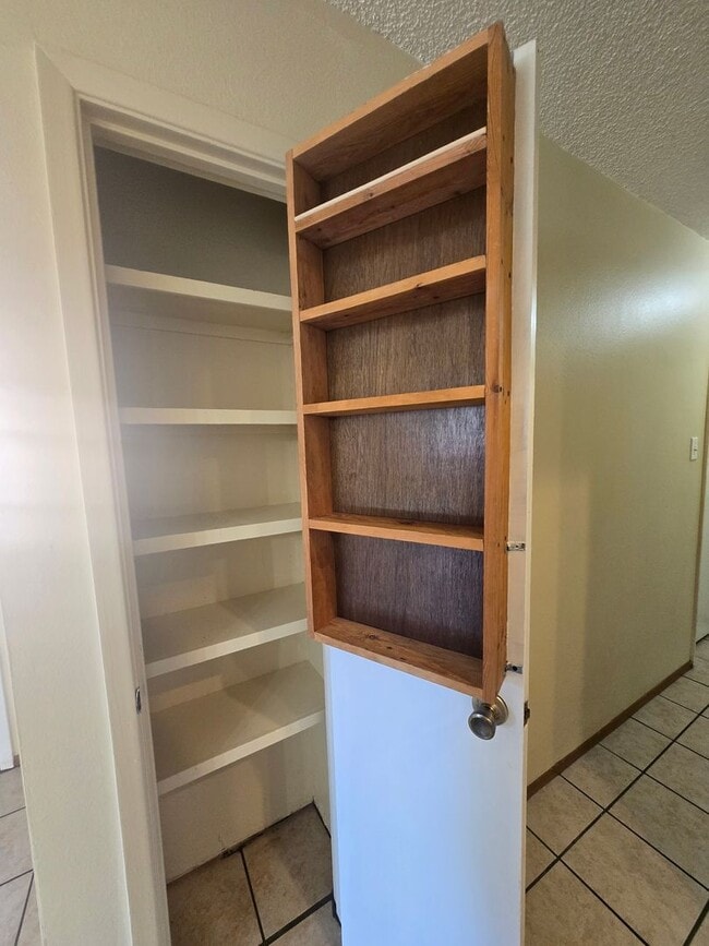 Building Photo - 2307 N Grand Ave