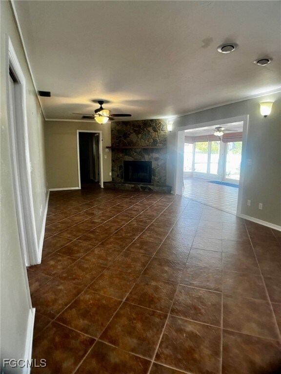 Building Photo - 1263 Caloosa Dr