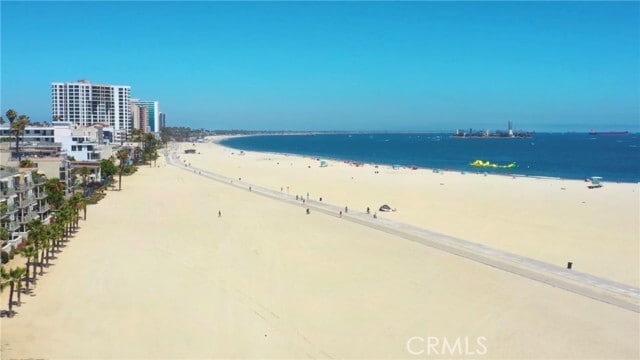 Building Photo - 800 E Ocean Blvd