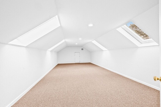 Building Photo - 106 OSE Rentals LLC