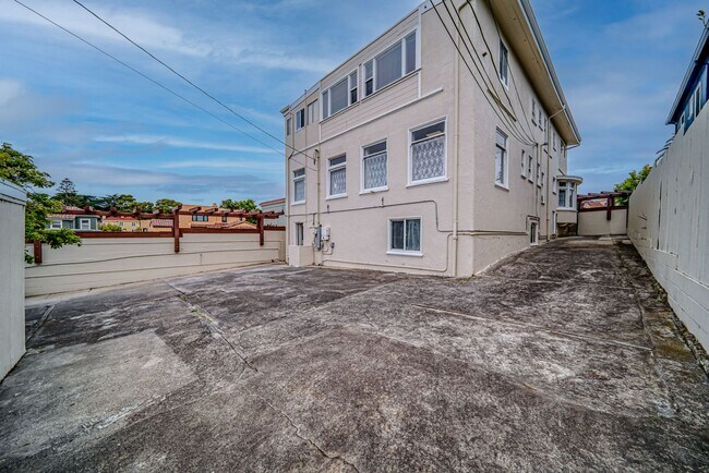 Building Photo - BALBOA TERRACE HOME FOR RENT - $8,000 /month