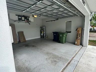 Building Photo - BRAND NEW HOME 2022 - All new appliances! Home is fully furnished!