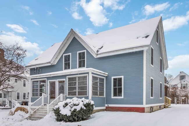 Building Photo - 2 Elmwood St