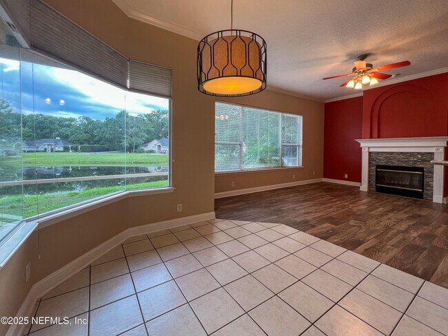 Building Photo - 1704 Tall Tree Dr E