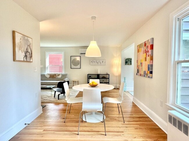 Building Photo - 31 Ziegler Ave